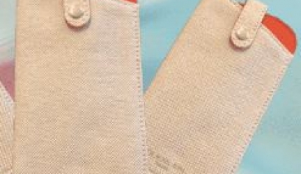 Pochette de téléphone Guerlain offerte chez Marionnaud